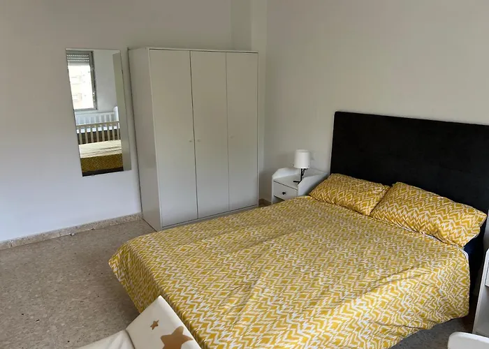 3-bedroom + Crib - Perfect For The Family *