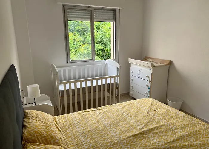 3-bedroom + Crib - Perfect For The Family Lejlighed