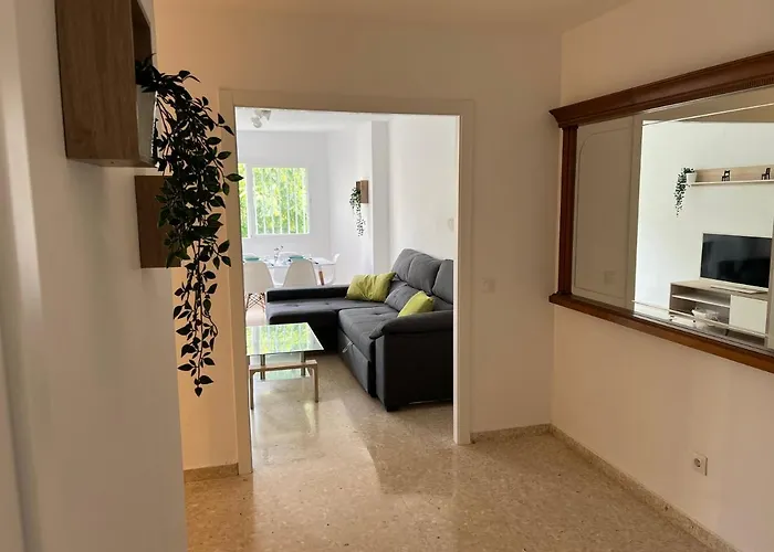 Apartment 3-bedroom + Crib - Perfect For The Family *