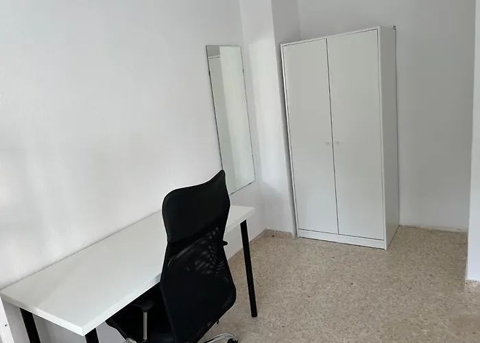 3-bedroom + Crib - Perfect For The Family Lejlighed Estepona