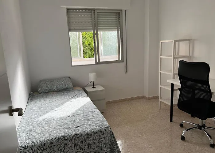 3-bedroom + Crib - Perfect For The Family Estepona